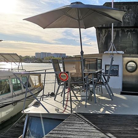 Le Bateau Ivre Hotel บอร์โด ภายนอก รูปภาพ
