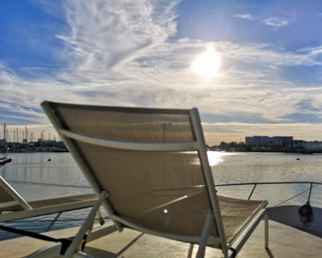 Le Bateau Ivre Hotel บอร์โด ภายนอก รูปภาพ