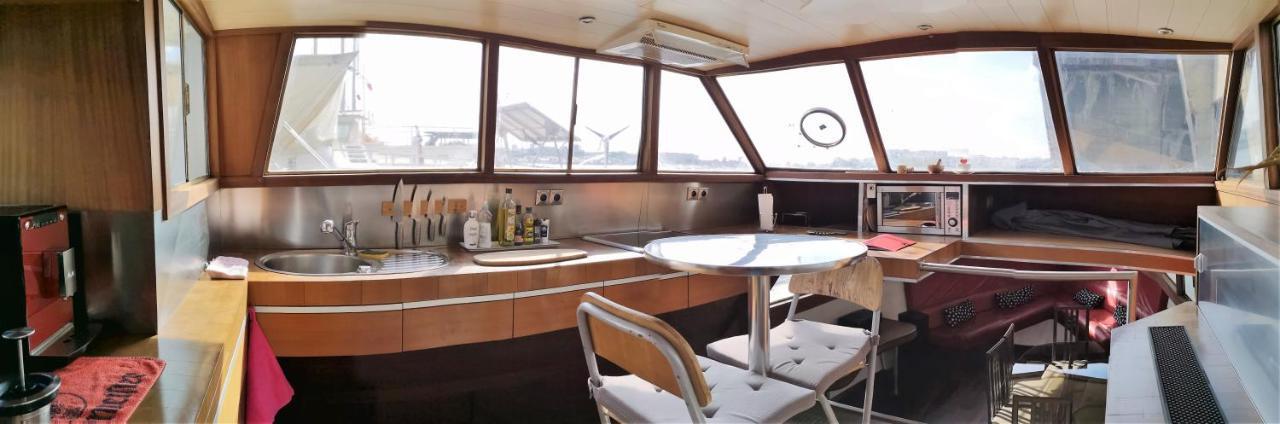 Le Bateau Ivre Hotel บอร์โด ภายนอก รูปภาพ