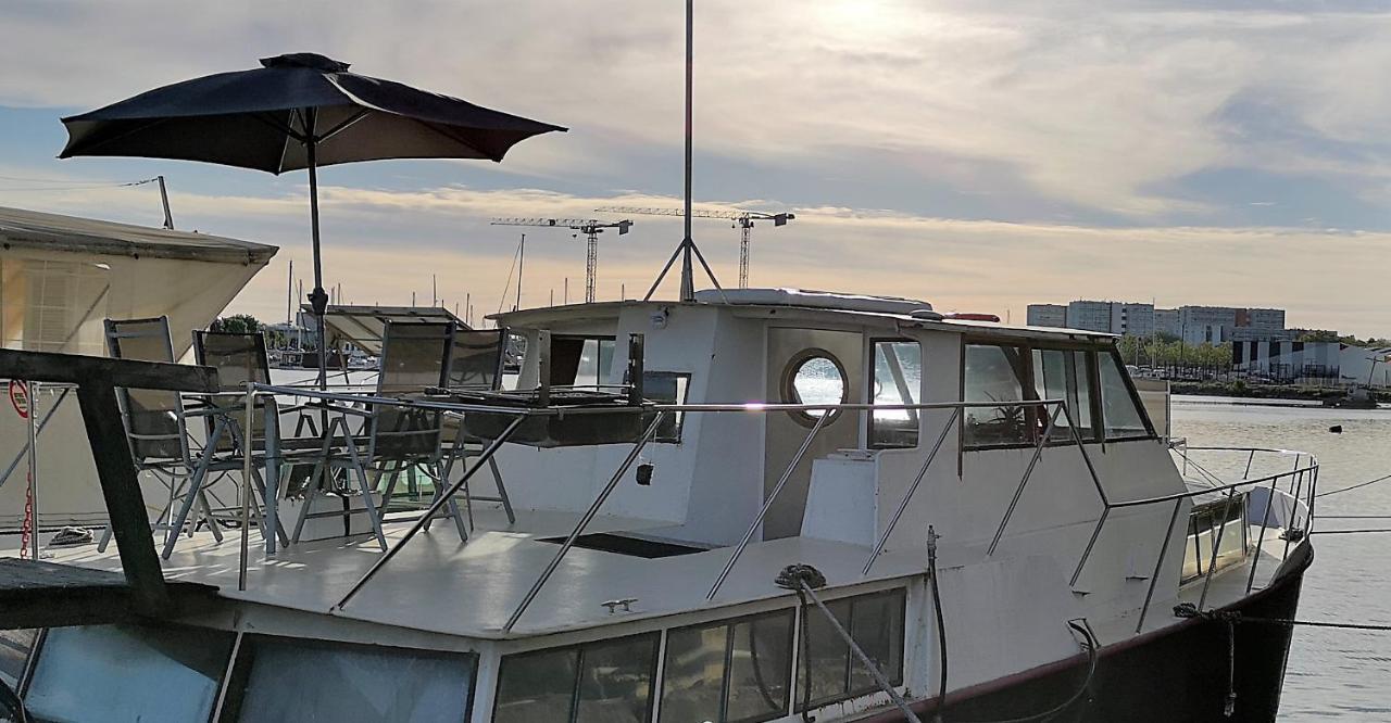 Le Bateau Ivre Hotel บอร์โด ภายนอก รูปภาพ