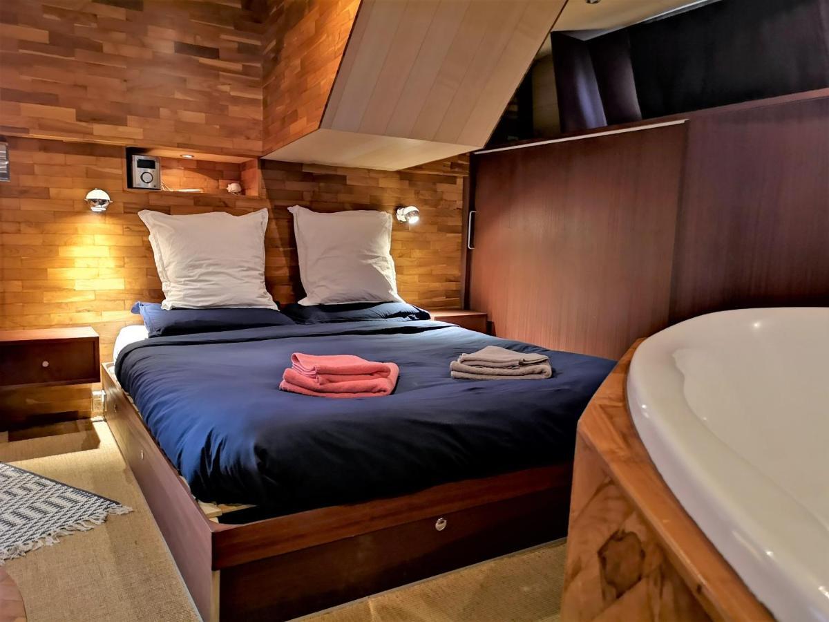 Le Bateau Ivre Hotel บอร์โด ภายนอก รูปภาพ